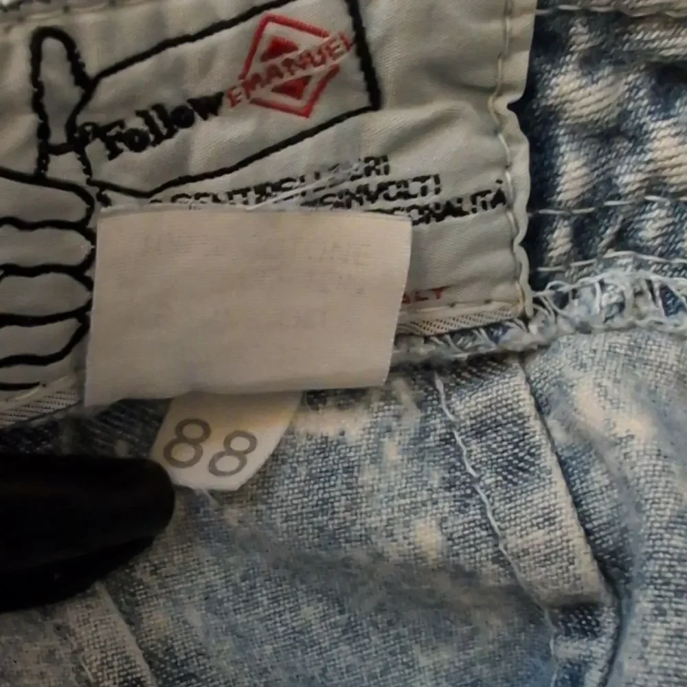 Vintage 80s women's acid wash denim skirt made‎ in Italy